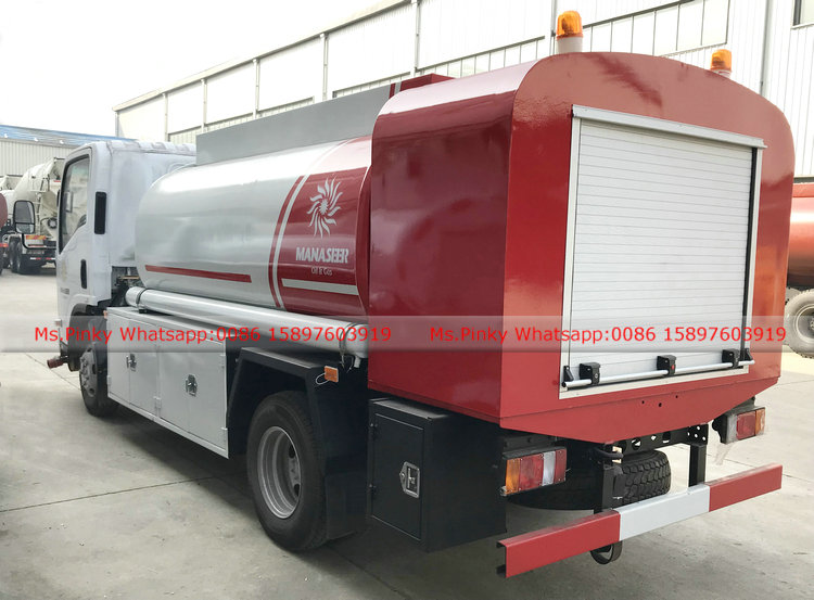 ISUZU ELF 190HP Petrol Diesel Transport Truck Fuel Oil Delivery Trucks with Mobile Dispenser