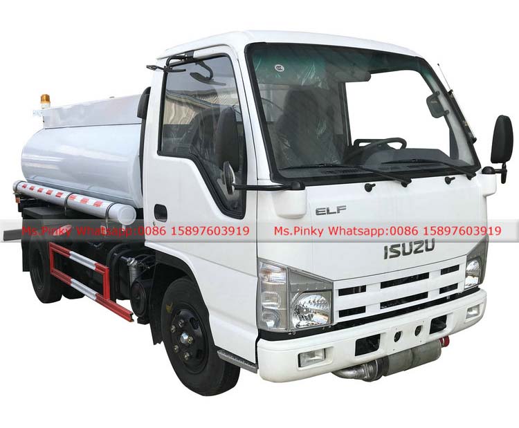 Mini 98HP ISUZU Diesel Fuel Delivery Truck 1000Gallon Fuel Dispensing Trucks
