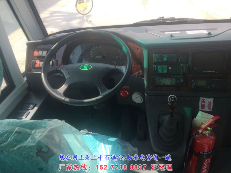 7.1 米幼兒專用校車（24-42 座）