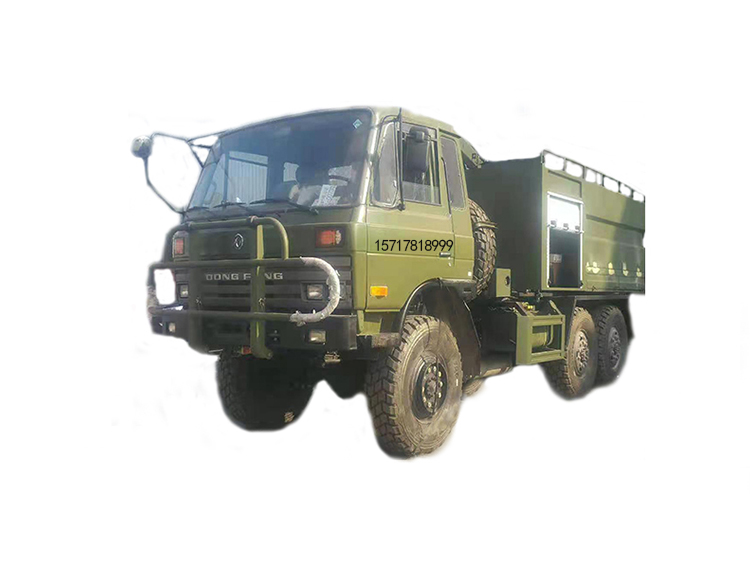 六驱太阳能光伏板清洗车