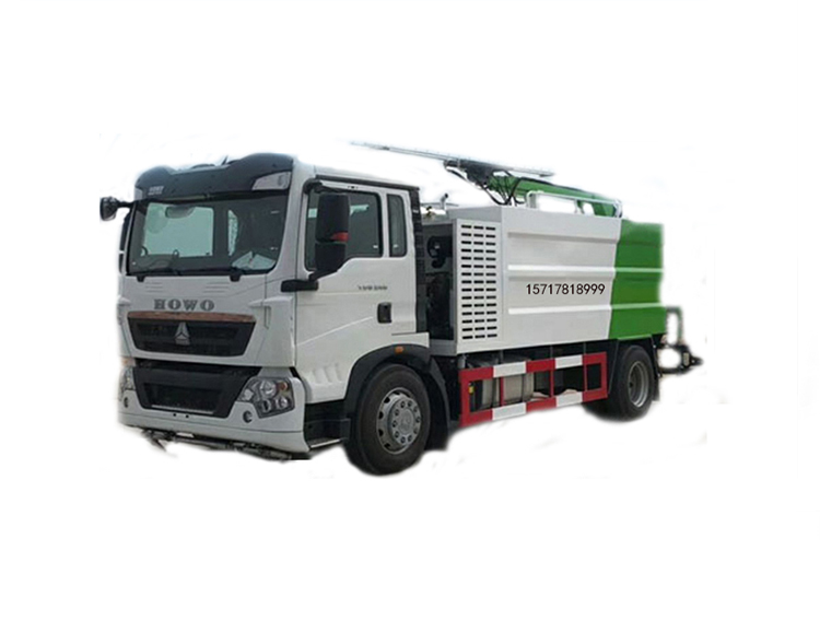 重汽豪沃太阳能电池板清洗车