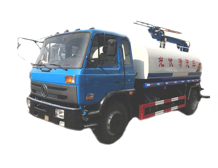 光伏电站太阳能电池板清洗车