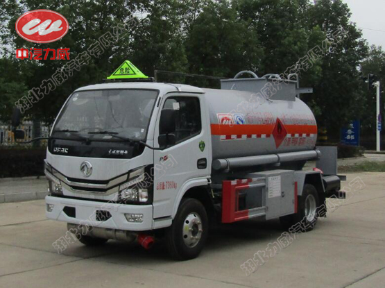 HLW5075GRYEQ6型易燃液体罐式运输车