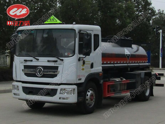 HLW5181GFWEQ6型腐蚀性物品罐式运输车