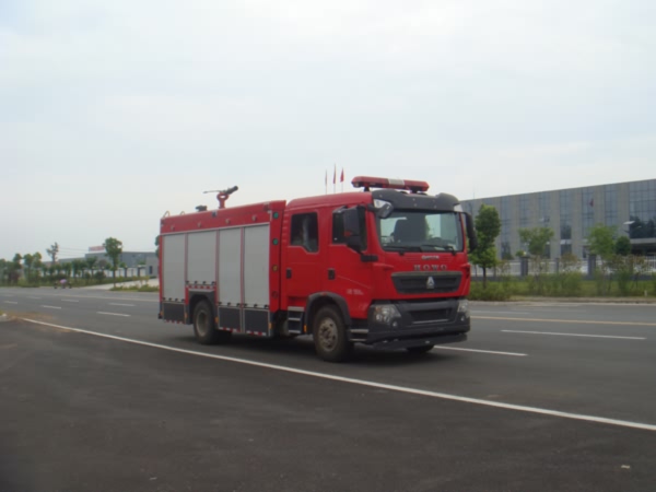 JDF5163GXFPM50型泡沫消防车_1.jpg