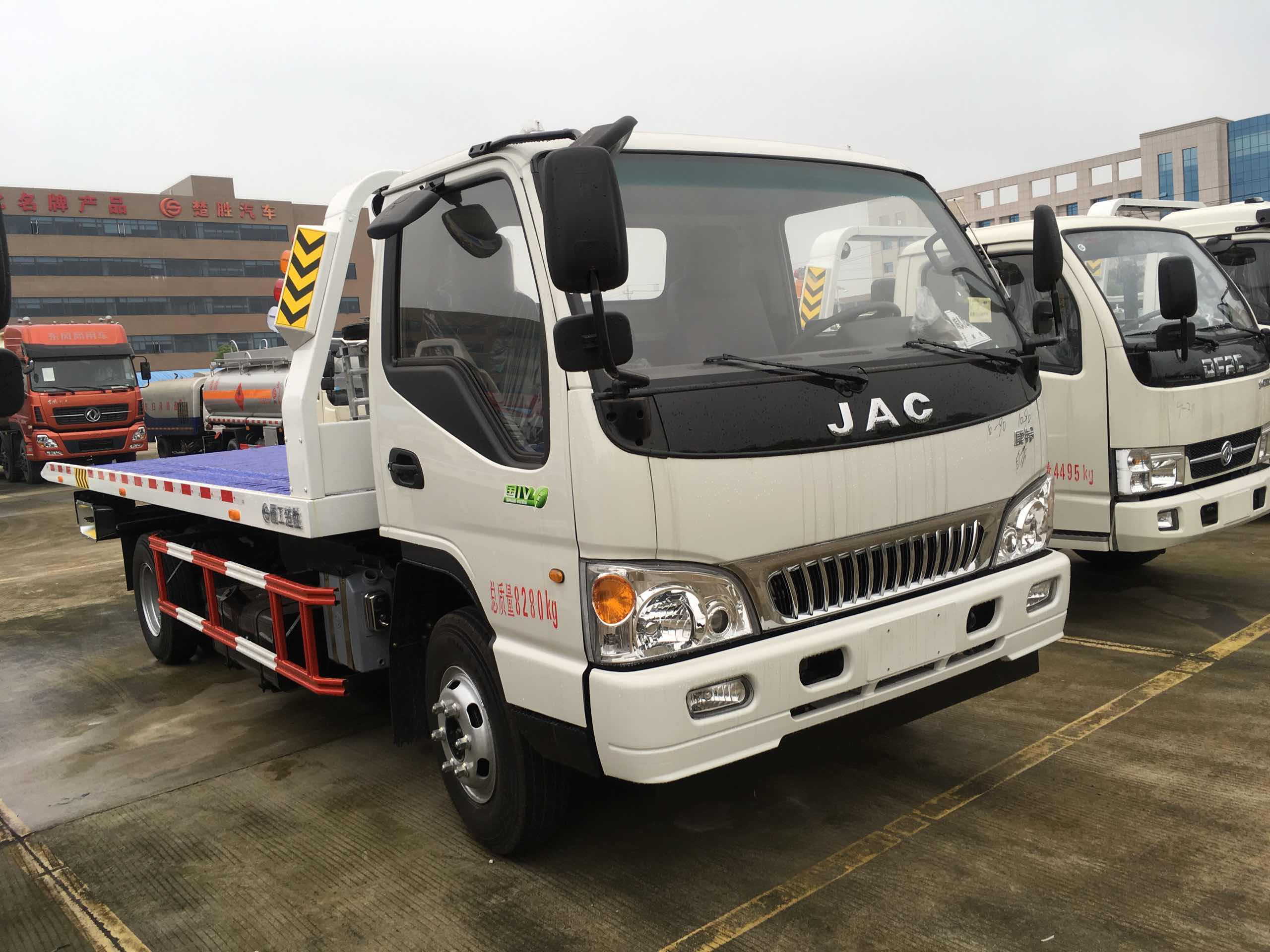 新清障车磨合期的养护误区