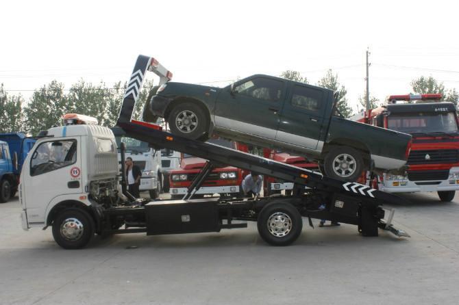 怎样正确的保养清障车的排气管