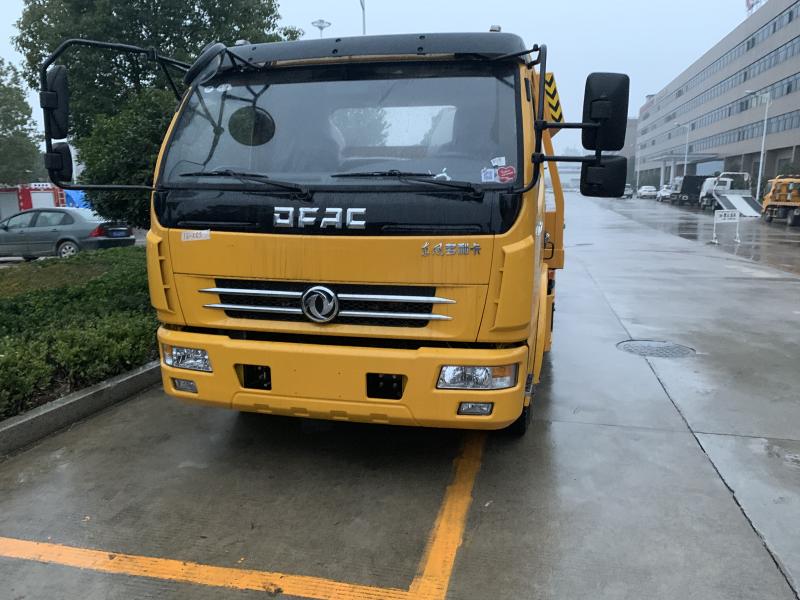 东风多利卡清障车图片