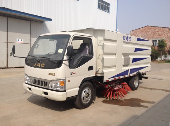 江淮3噸掃路車