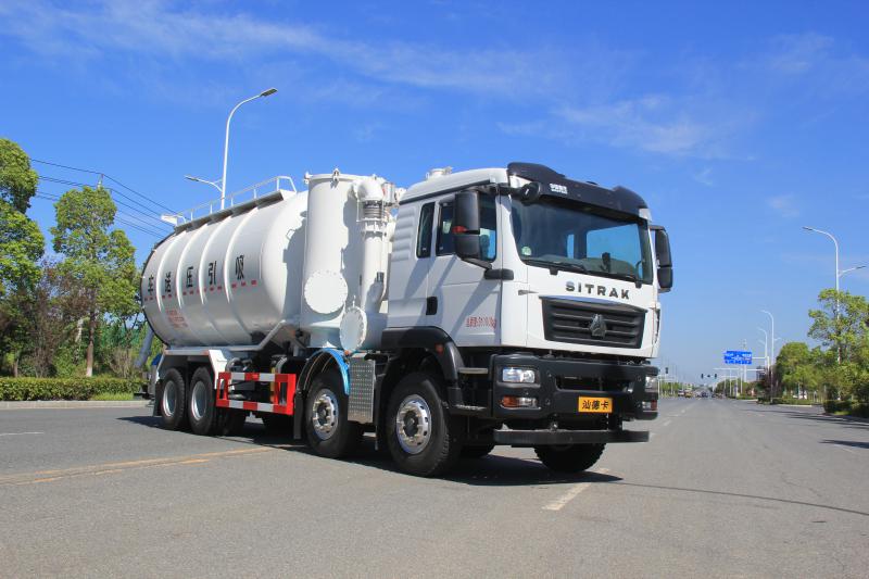 汕德卡8×4吸引压送车