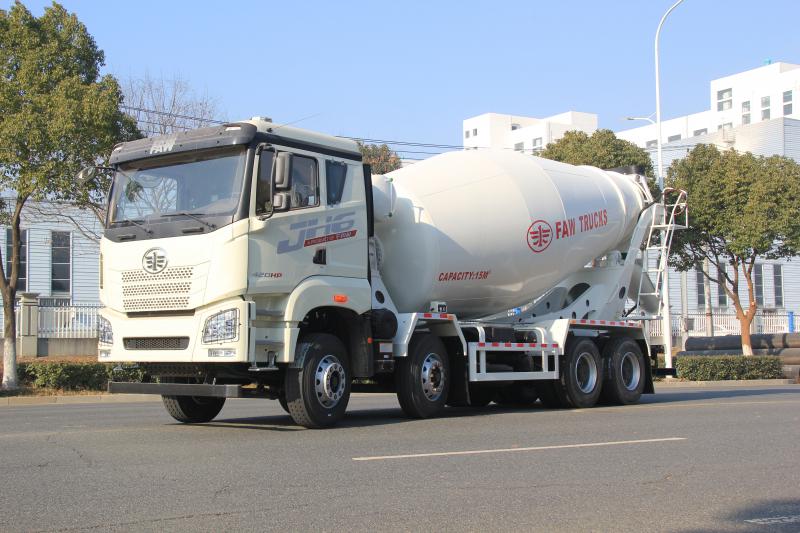 解放15方8X4搅拌车