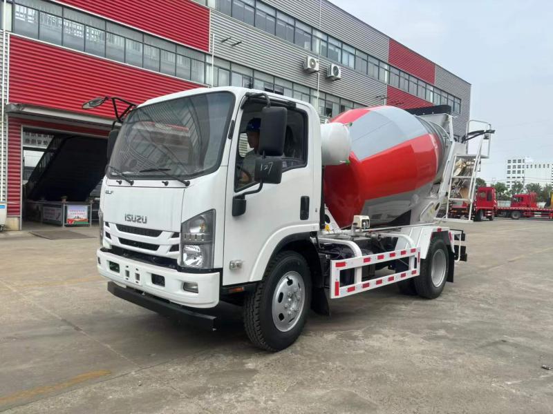 五十铃小搅拌车
