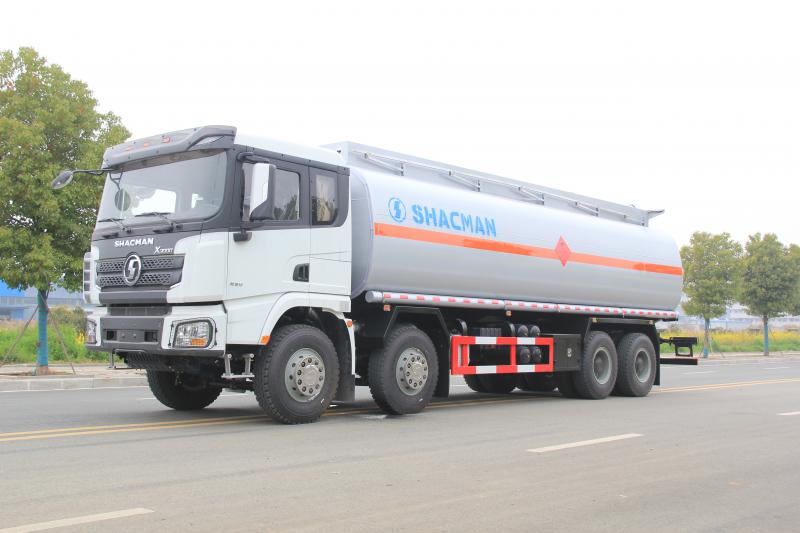 陕汽8X4油车