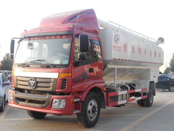 福田欧曼10吨散装饲料运输车