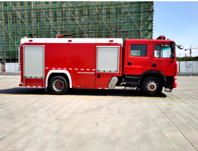 国六东风D9双排水罐消防车（6吨）