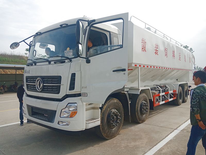 40方20噸東風散裝飼料罐車