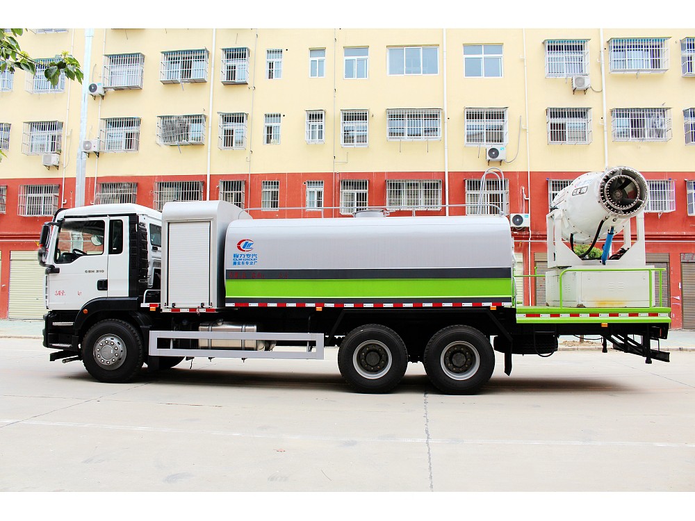 国六重汽16吨水汕德卡抑尘车