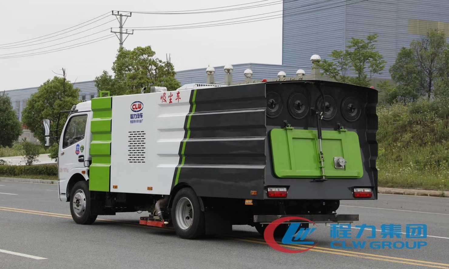 国六中型东风D7吸尘车