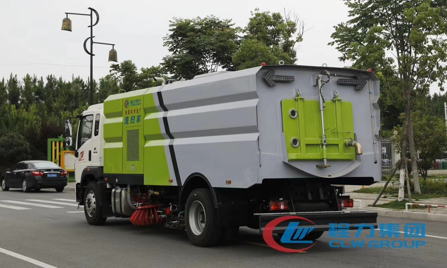 国六大型东风天锦吸尘车
