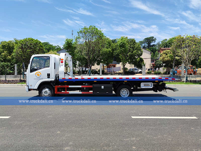 ISUZU 700P 5T Flatbed Wrecker Truck