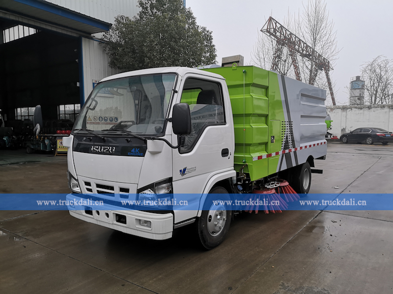 ISUZU 600P Sweeper Truck