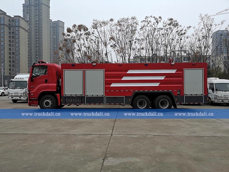 ISUZU GIGA 6*4 Fire Fighting Truck