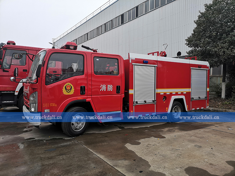ISUZU 700P Fire Fighting Truck