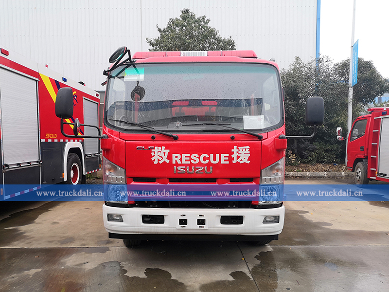 ISUZU 700P Fire Fighting Truck