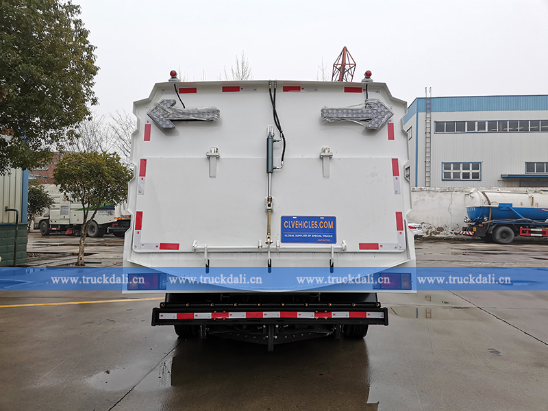 ISUZU 700P Sweeper Truck