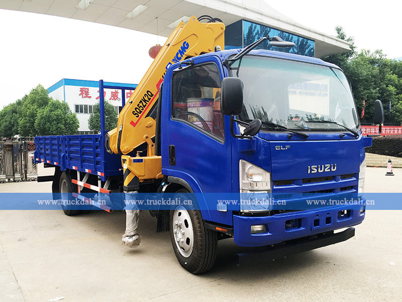ISUZU 700P Truck With Crane