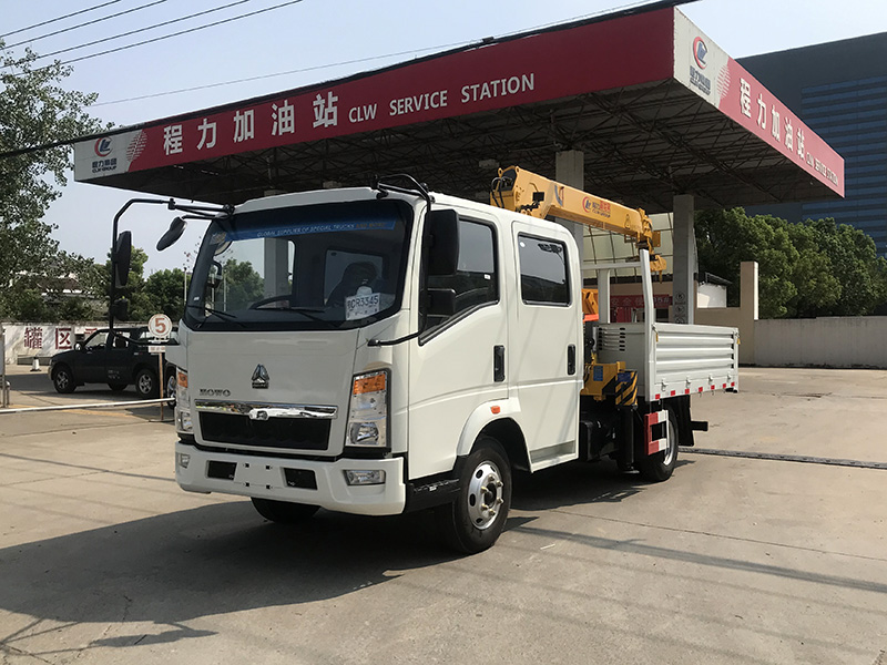 3.2T Truck with Crane
