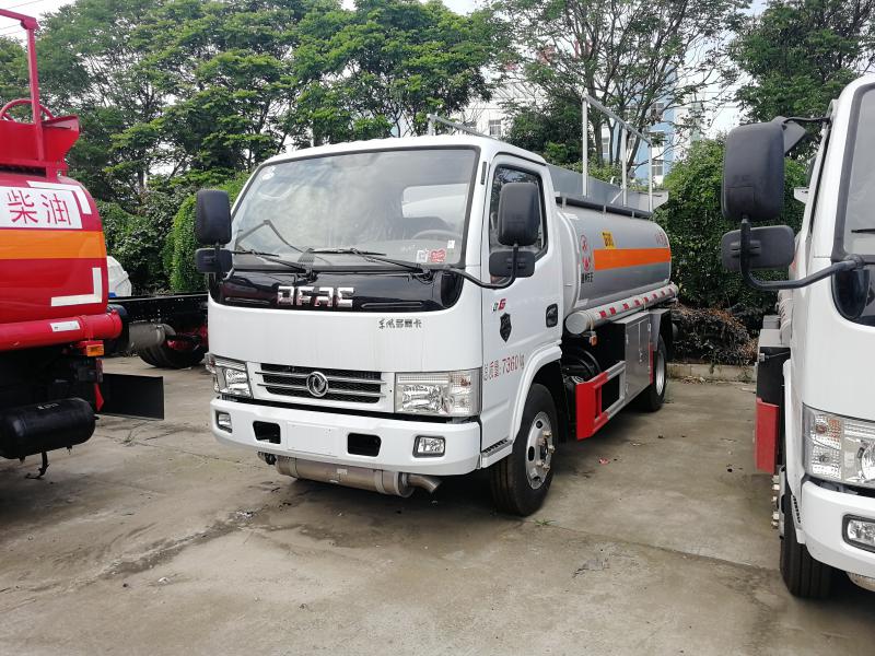 东风多利卡5方运油车