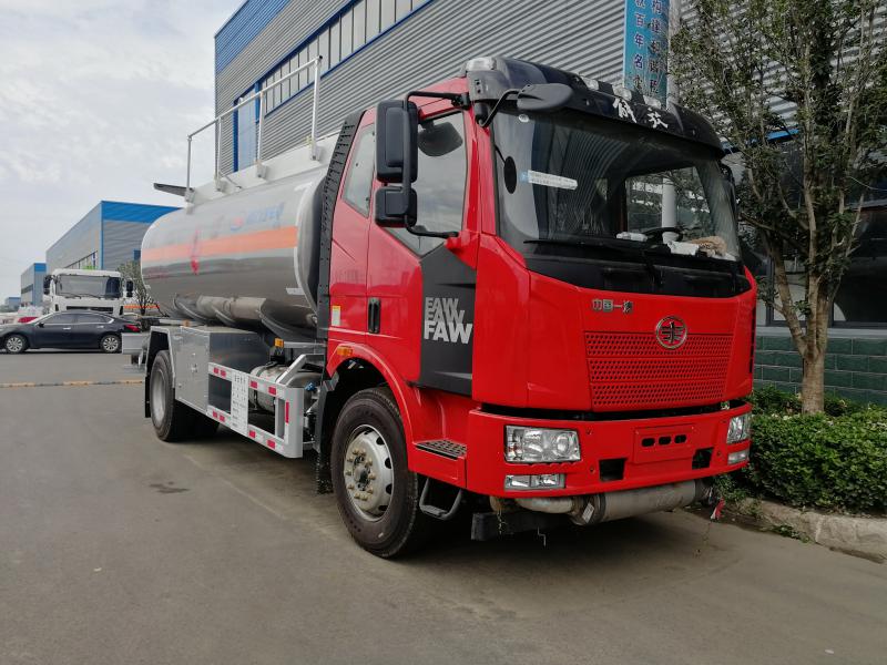 解放14方铝合金运油车