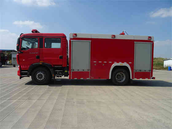 CLW5190GXFPM80/HW型泡沫消防车