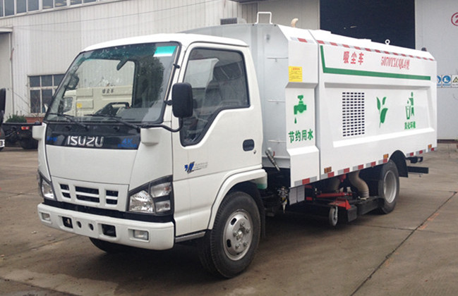 庆铃五十铃吸尘车