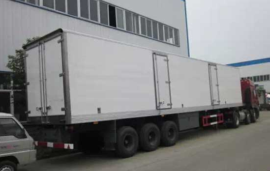 13米半掛冷藏車