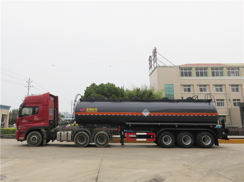 31噸廢酸運輸槽罐車.png