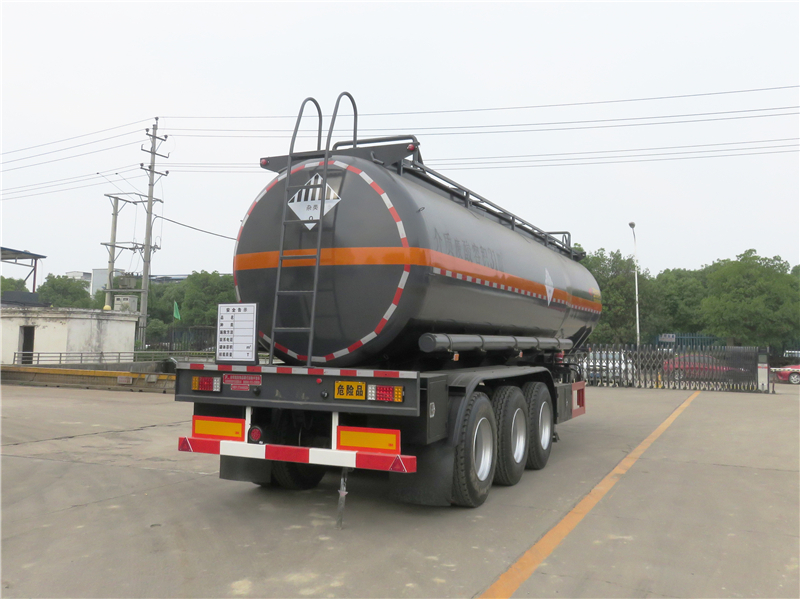 31噸液態廢棄物運輸槽罐車