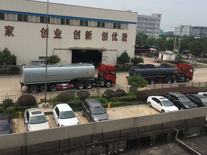 33吨净水剂运输槽罐车玉柴东特厂家直销
