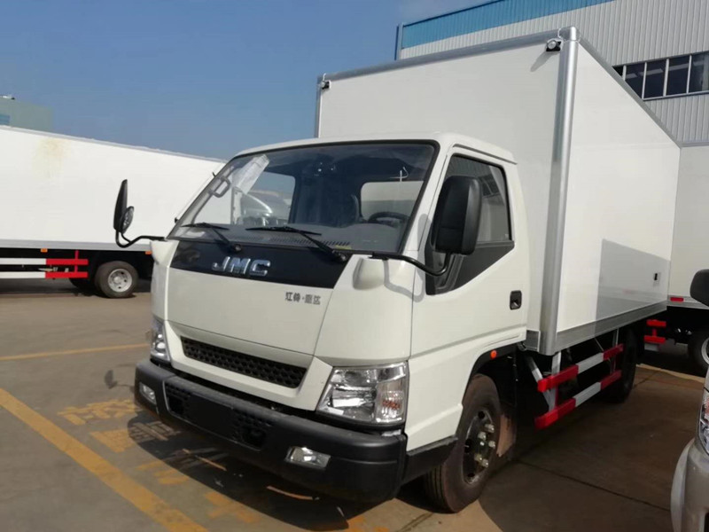 江铃顺达宽体4.2米冷藏车