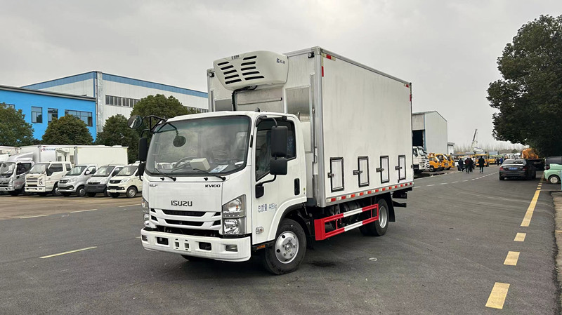 五十铃KV100鸡苗车