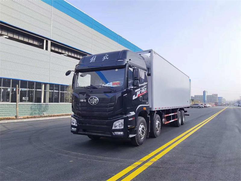 解放JH6前四后八冷藏车