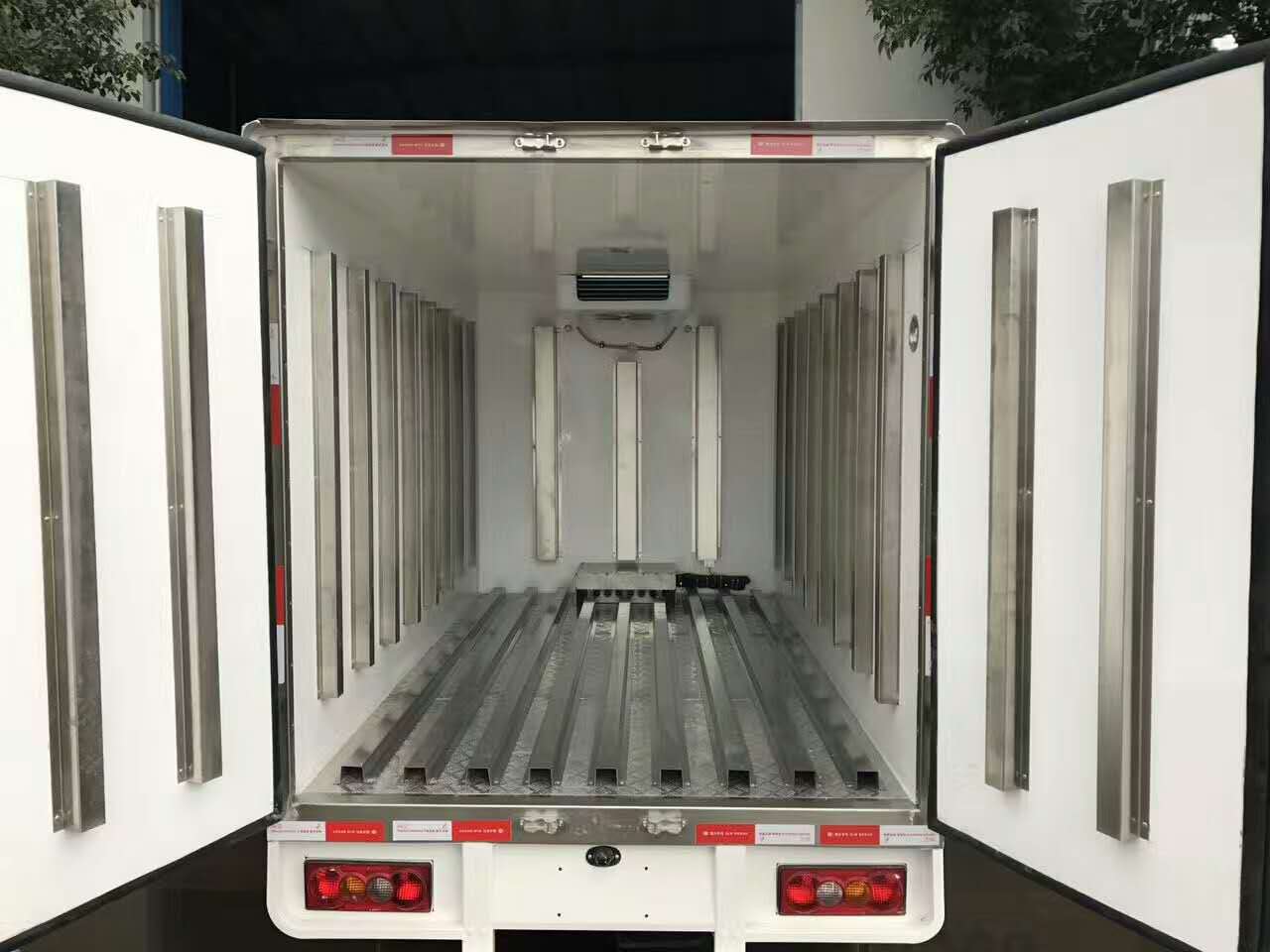 国六金杯2.9米冷藏车