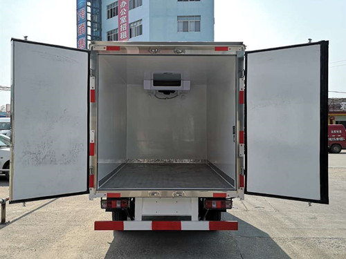長安國六2.9米冷藏車