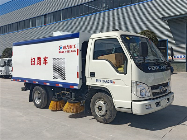 福田时代扫路车