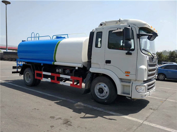 江淮格尔发洒水车