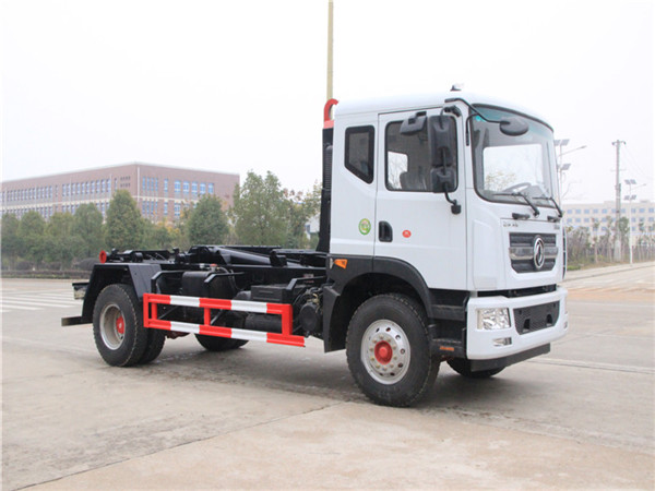 东风D9勾臂垃圾车（转运）