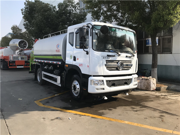 东风D9抑尘车