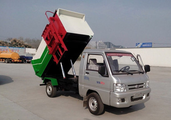 福田驭菱挂桶垃圾车