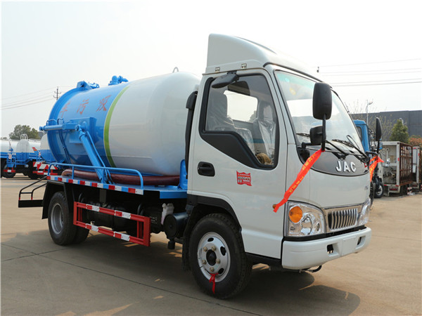 江淮吸污车